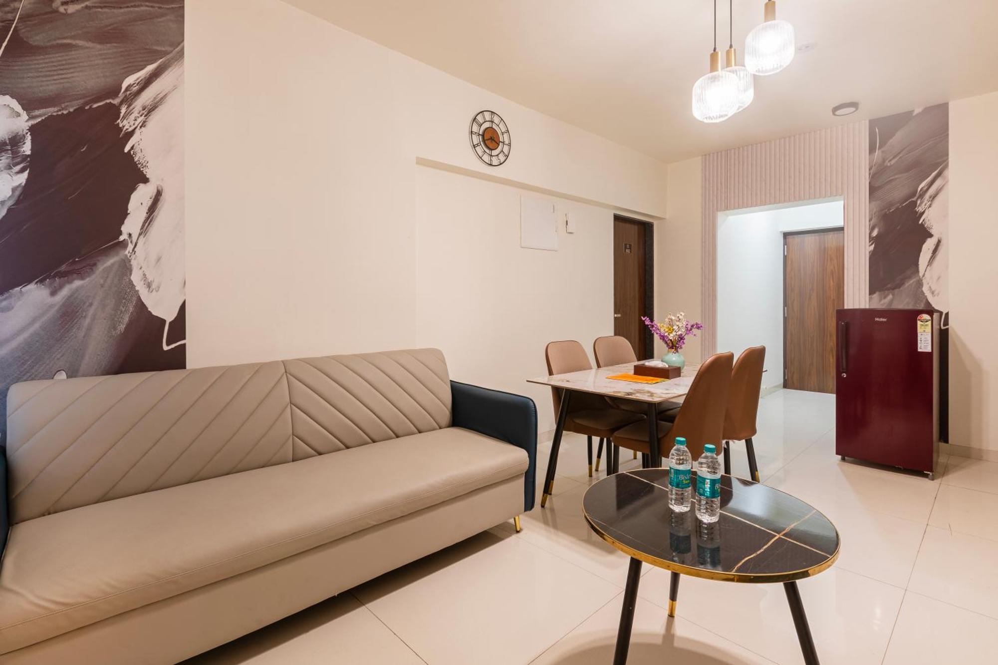 The Orion Premium Suites Bombay Exterior foto