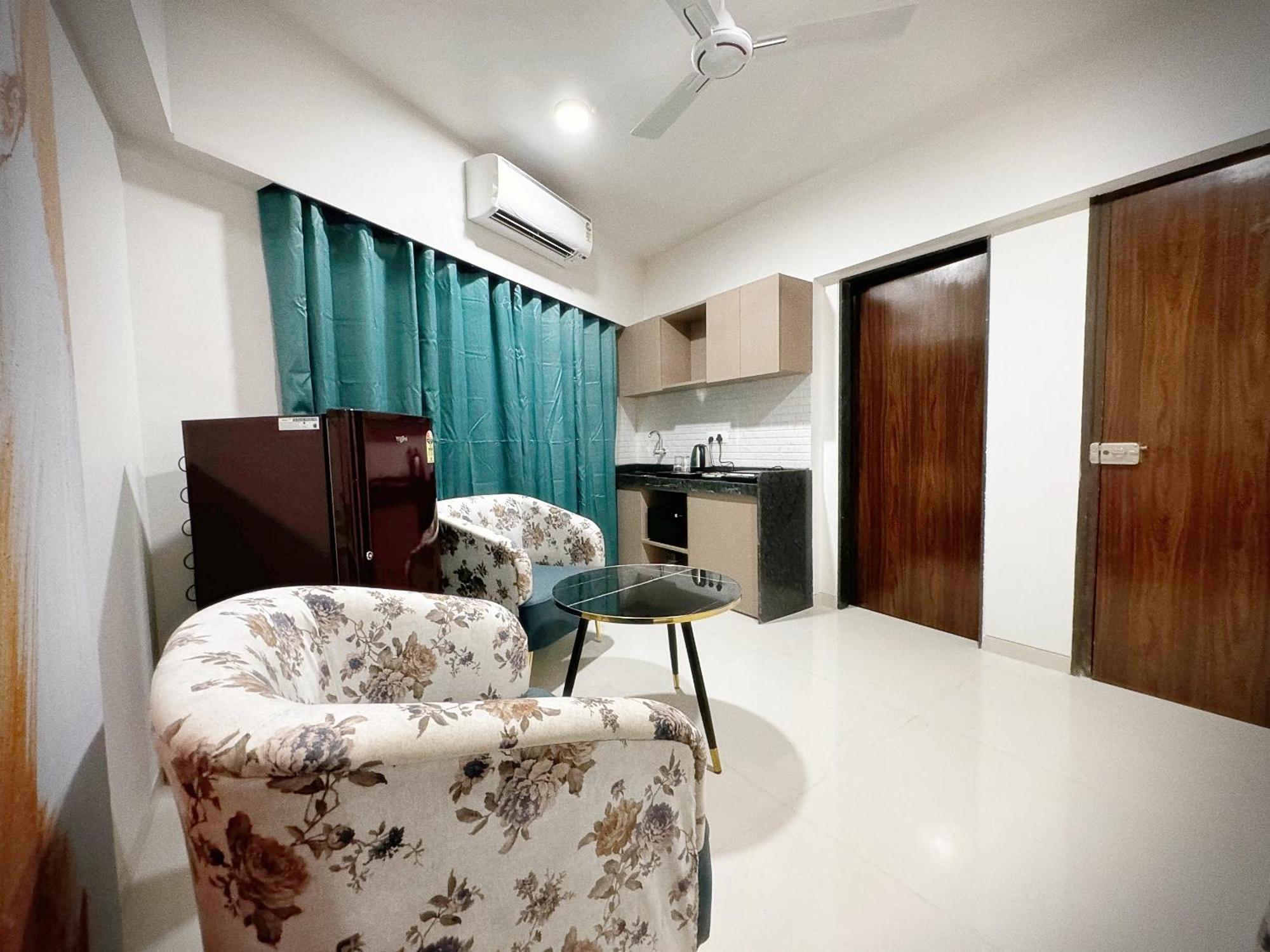 The Orion Premium Suites Bombay Exterior foto